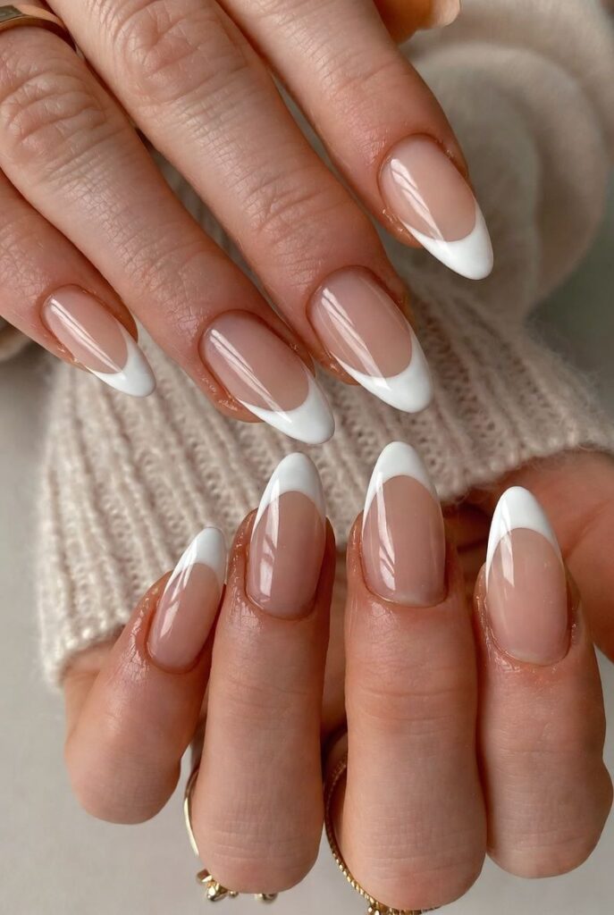 old money Thin French Almond Nails